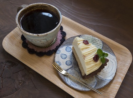 コーヒーとケーキのセット